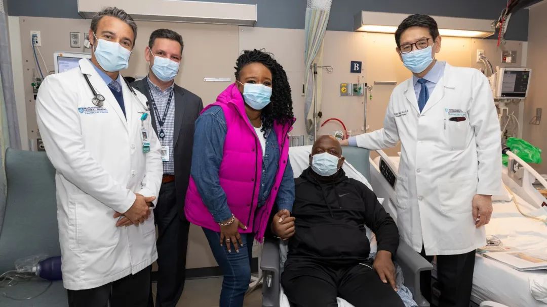 活體豬腎移植患者出院